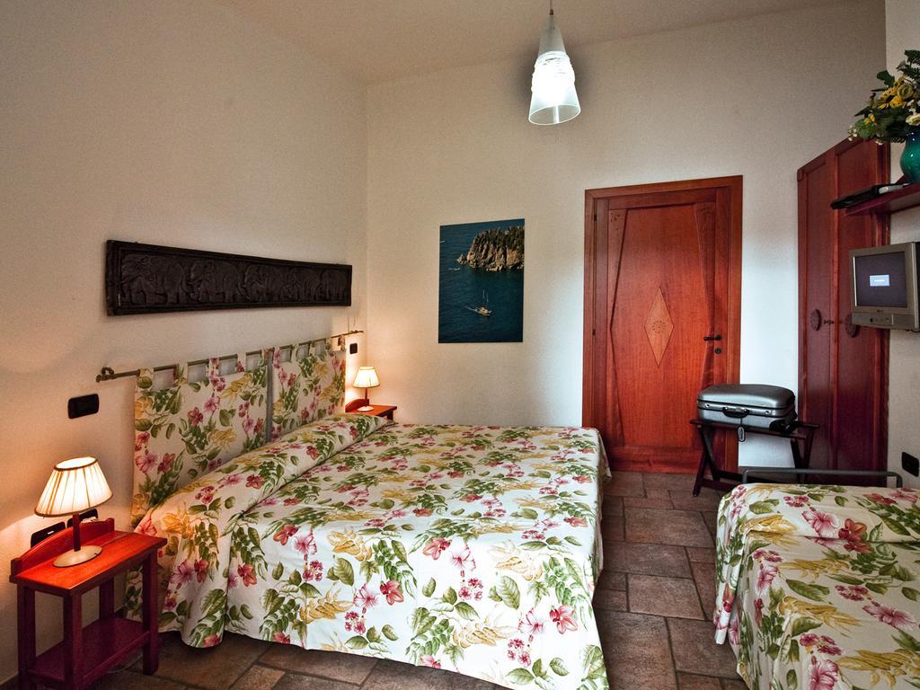 Villaggio Camping Spiaggia Del Riso Villasimius Pokoj fotografie